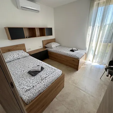 Mukalba E4 Prvi Kat Apartman